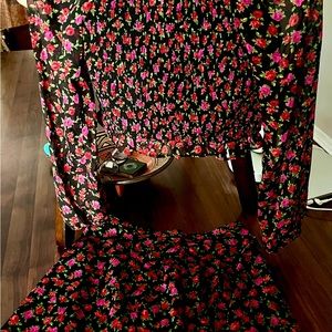 Art Class, absolutely gorgeous, adorable, floral set, mini skirt and rouched top